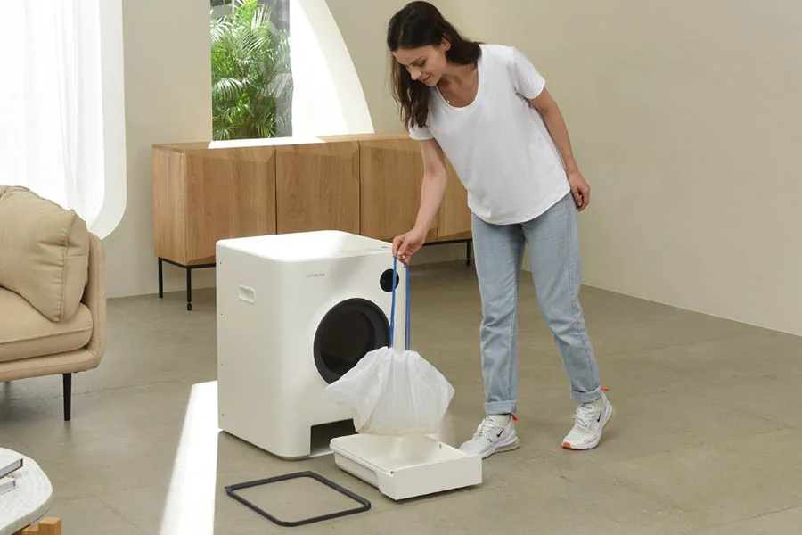 best robotic cat litter box